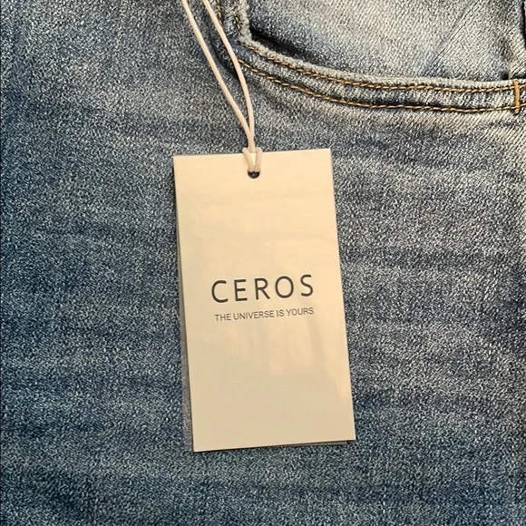 Ceros Wide Leg Flare Jeans with Vintage Wash - Picture 2 of 7